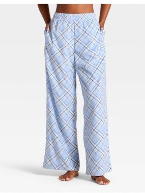 Wild Fable Women's Microfleece Pajama Pants Blue Plaid S